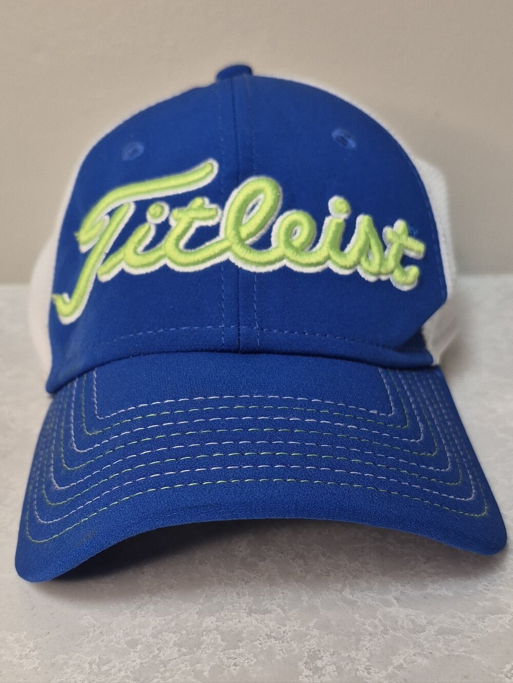 Titleist Fitted Mesh Golf Hat – S/M